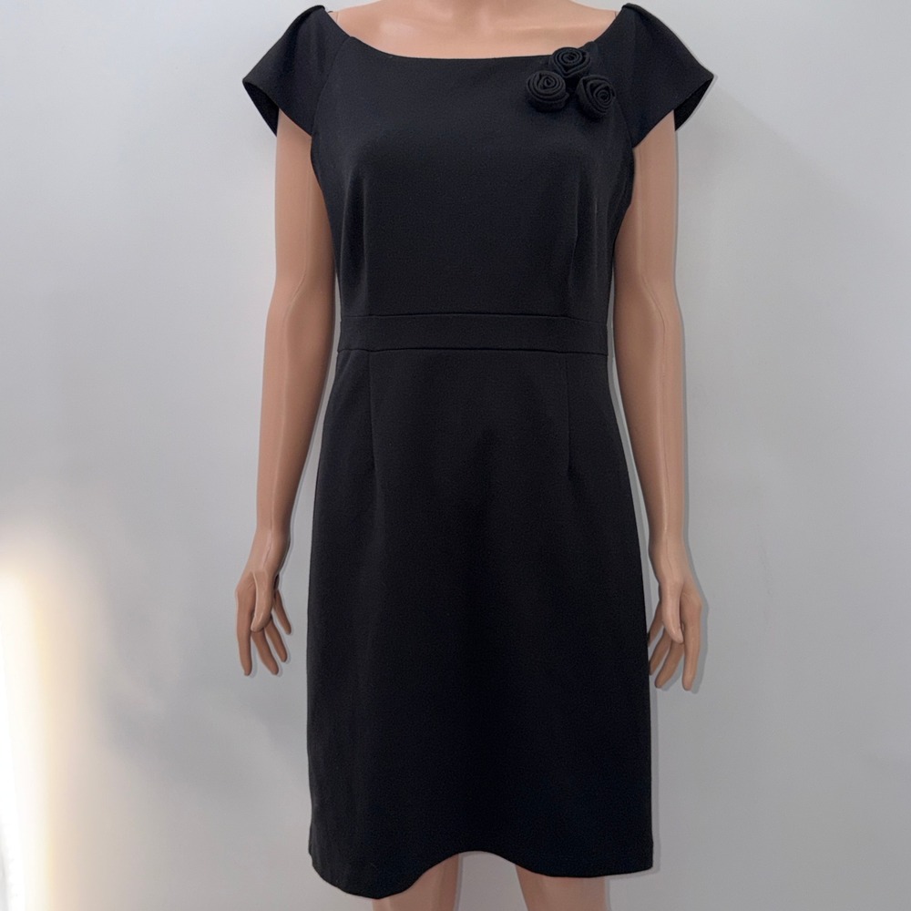 B. Smart 12 Black Dress Corporate Chic Coquette Minimalist Gothic Prep